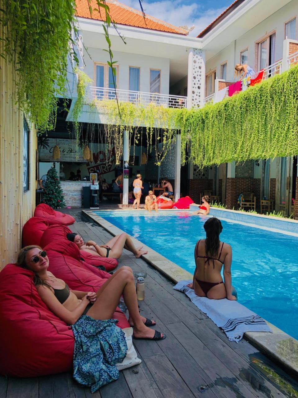 Mojosurf Camp Canggu Exterior foto
